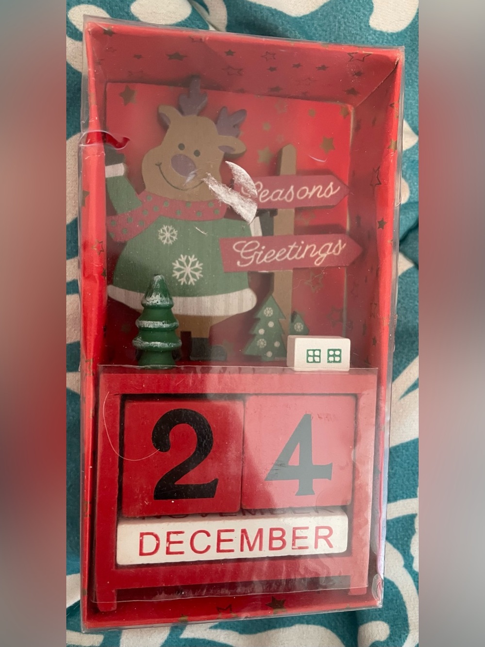 Holiday Block Countdown Calendar - Red December Desk Decor
